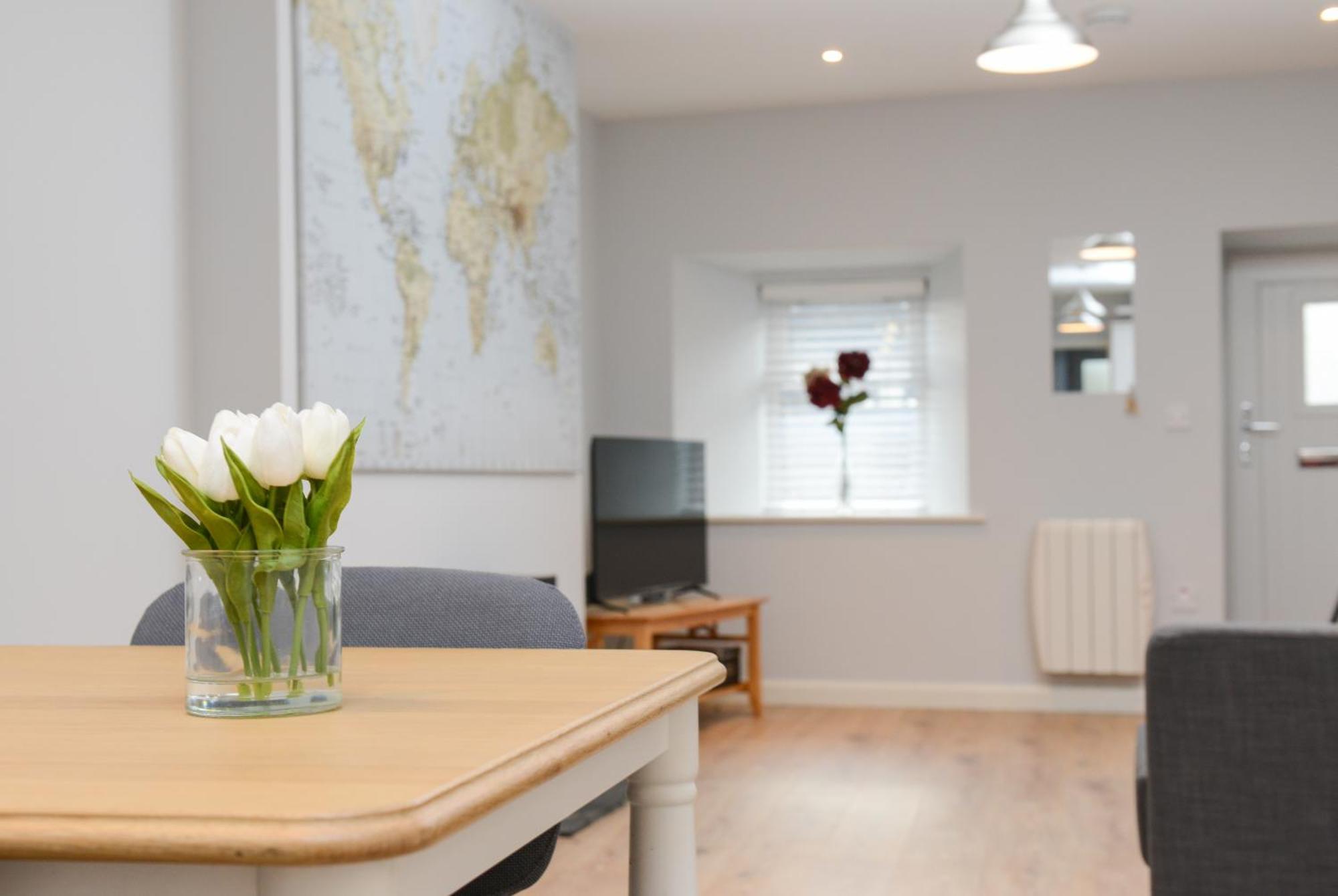 The Red Keep Fab Location - Two Bed - Two Bathrooms -Townhouse Galway Eksteriør billede